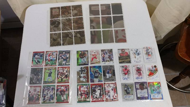 Lot of Collectibe Football Trading Cards