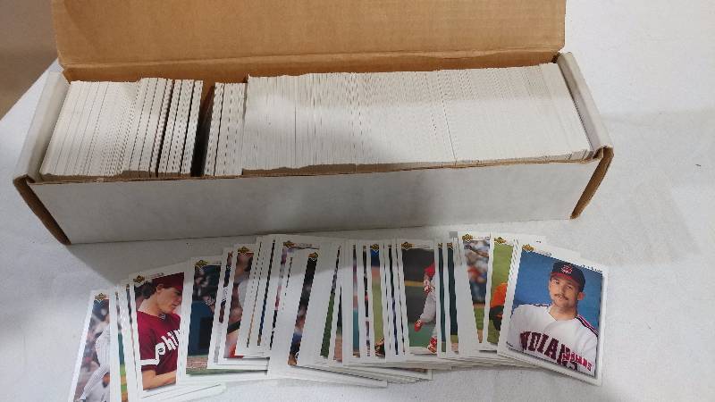 Full Box of 1992 Baseball Trading Cards