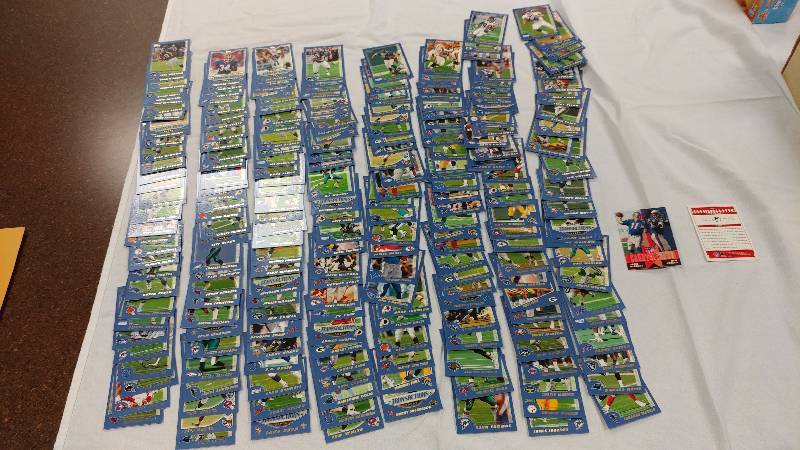 200 Football Trading Cards