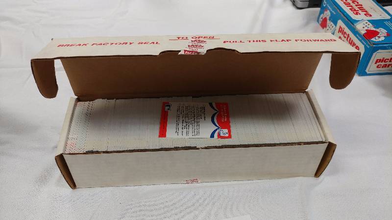 Fleer Baseball Card Case - Seal Broken
