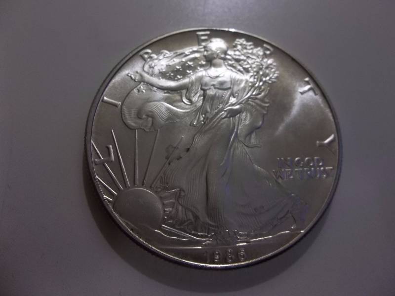 1986 US Silver Eagle 99.9 Fine Silver 1 Oz.Unc