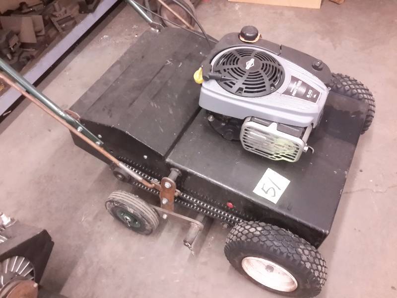 lot 51 image: Aereator.. 8.5 H.P. Briggs and sTratton Engine.. Untested, but seems complete.. Probably needs a little work, but should work fine