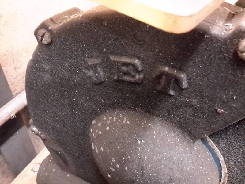 lot 65 image: JET Grinder.  No writing.. Works well.