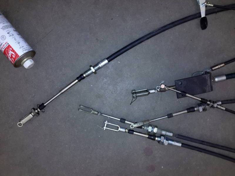 lot 101 image: 8, Push Pull cables