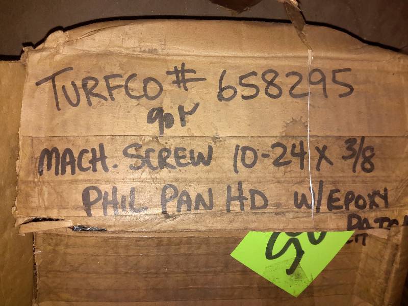 lot 135 image: Box of Machine Screws
