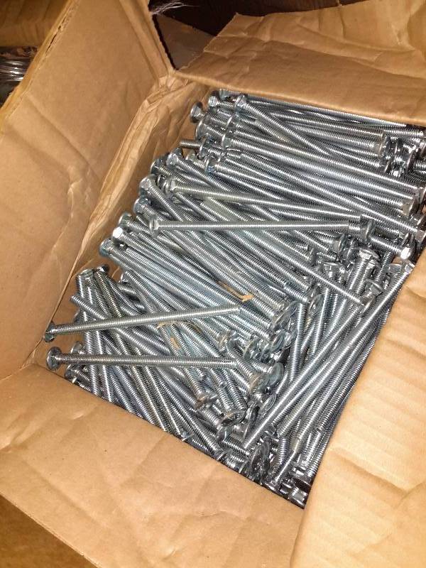 lot 136 image: Box of Bolt, Carriage Bolts