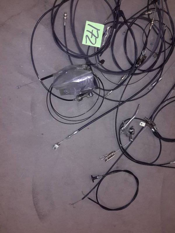 lot 173 image: Large lot of Push  pull Cables
