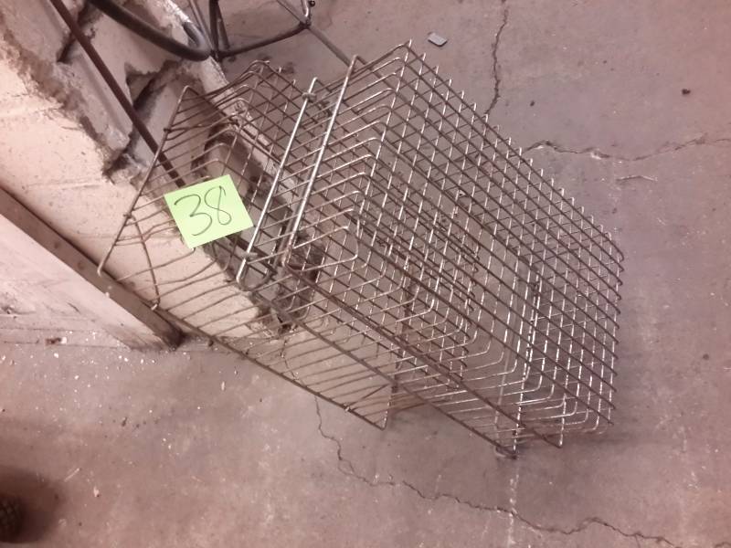 lot 38 image: 2 Baskets