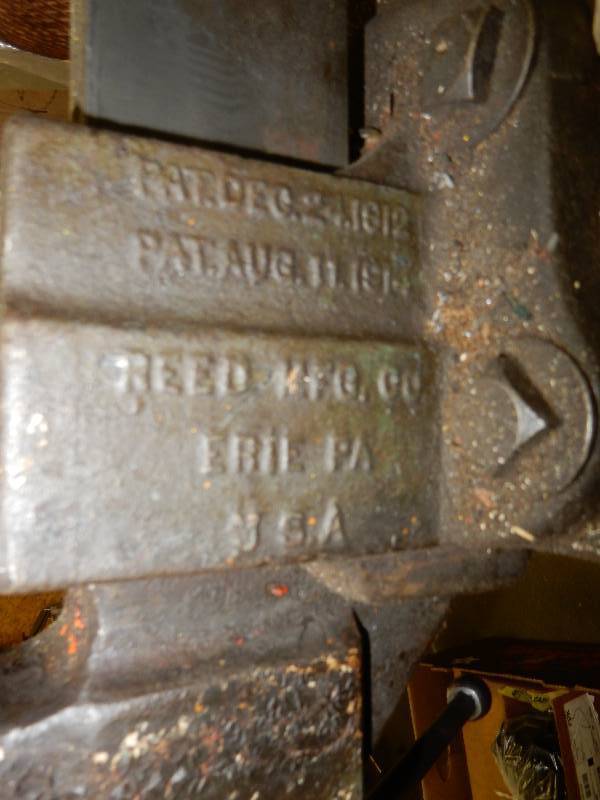 lot 18 image: 4 12 in Vise.. Made in UsA