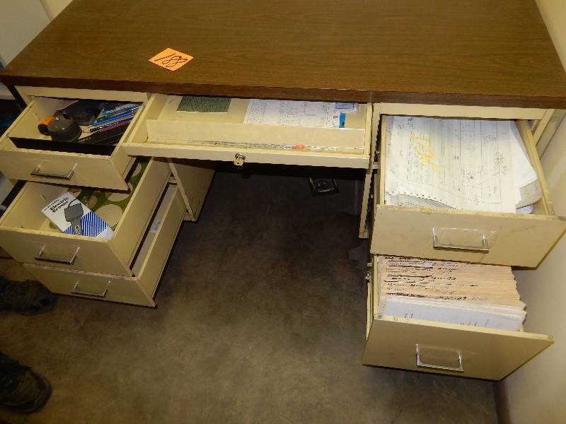 lot 188 image: All metal desk with simulated wood top