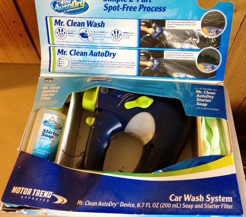 lot 9 image: Mr. Clean AutoDry Car Wash Starter Kit For A Spot-free Shine With No Need To Hand Dry