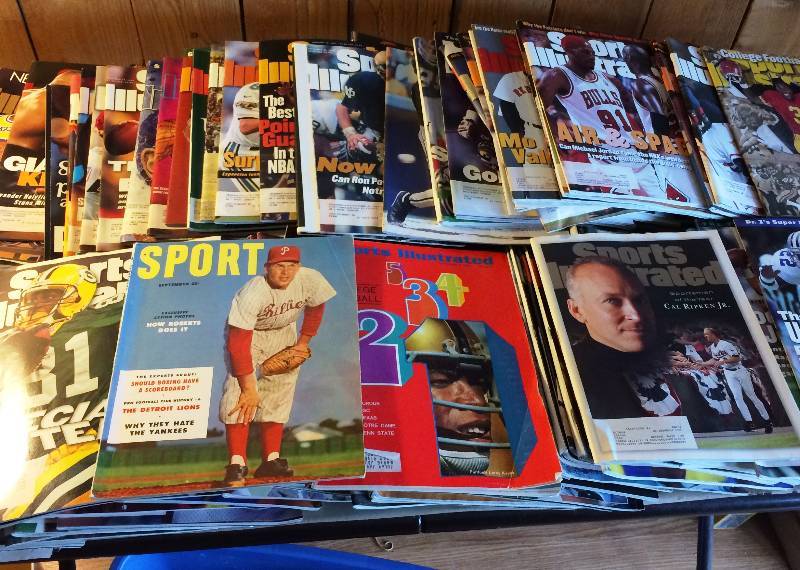 lot 11 image: Lot Of Vintage Sports Illustrated Mix 1990s Sport 1953 September 1968 SI - Very Good Condition