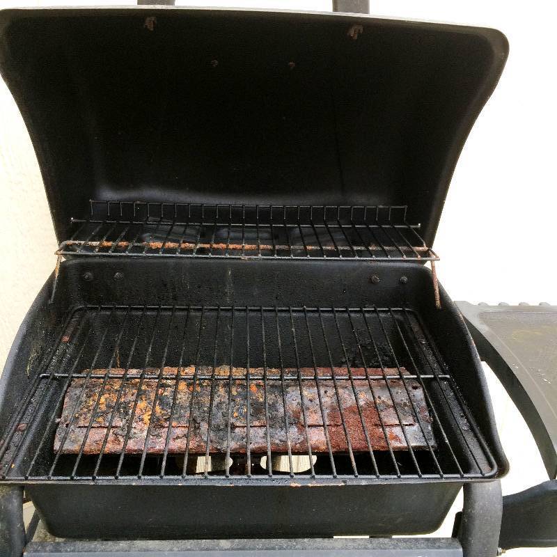 lot 30 image: Grill - Works Though Have Not Used Since Last Fall With Propane Tank