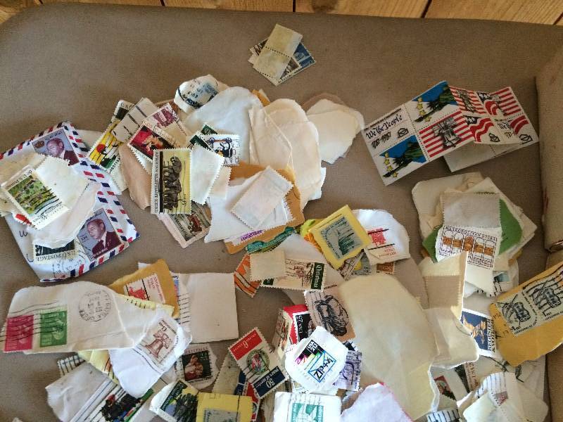 lot 59 image: Collectible Worldwide Vintage Stamps Collection - Some Used & Some Never USed
