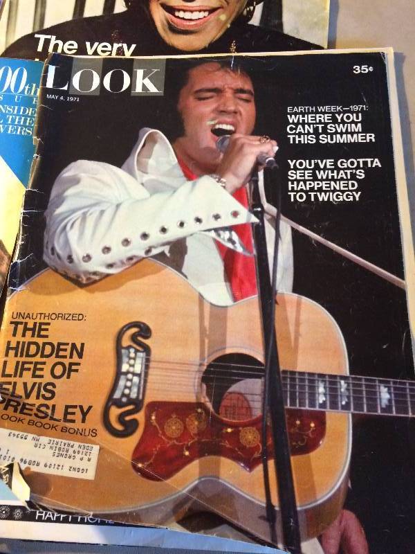 lot 71 image: Collectible Life & Look Magazines