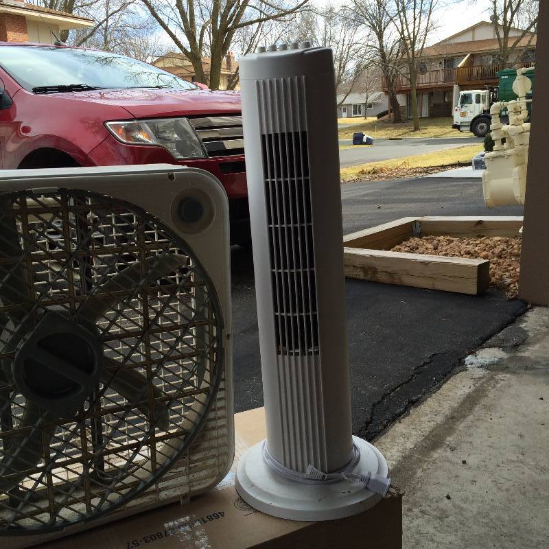 lot 122 image: 2 Fans - Work Great & Pretty Quiet - One Needs Quick Clean Up