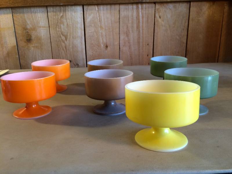 lot 113 image: Mid Century Modern Custard Ice Cream Footed Dishes - Would make great 1960s Candle Holders Or Small Planters - No Chips