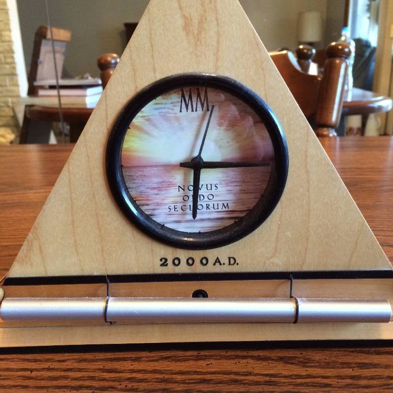lot 172 image: Millennial Zen Alarm Clock - Works - Excellent Condition