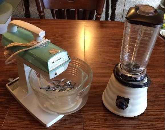 lot 181 image: Collectible Vintage 12 Speed Kenmore Mixer With Rare Both Glass Bowls & Osterizer Blender - Both Work Excellent