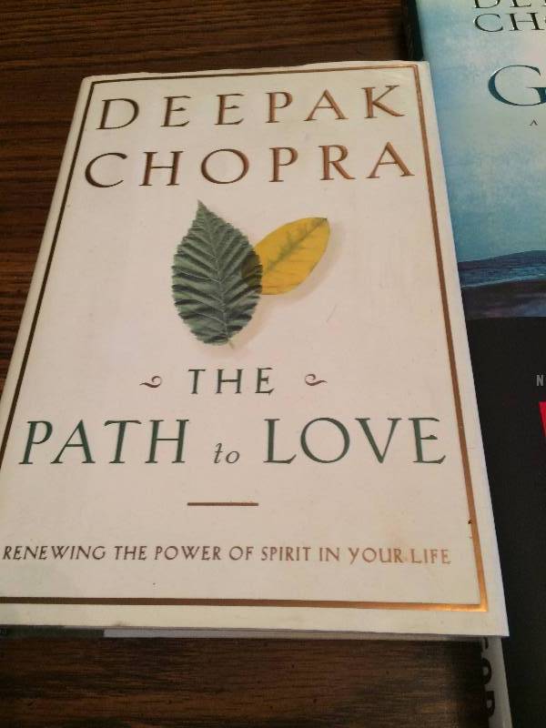 lot 211 image: Collectible 5 Deepak Chopra Hard Cover Books - Excellent Condition