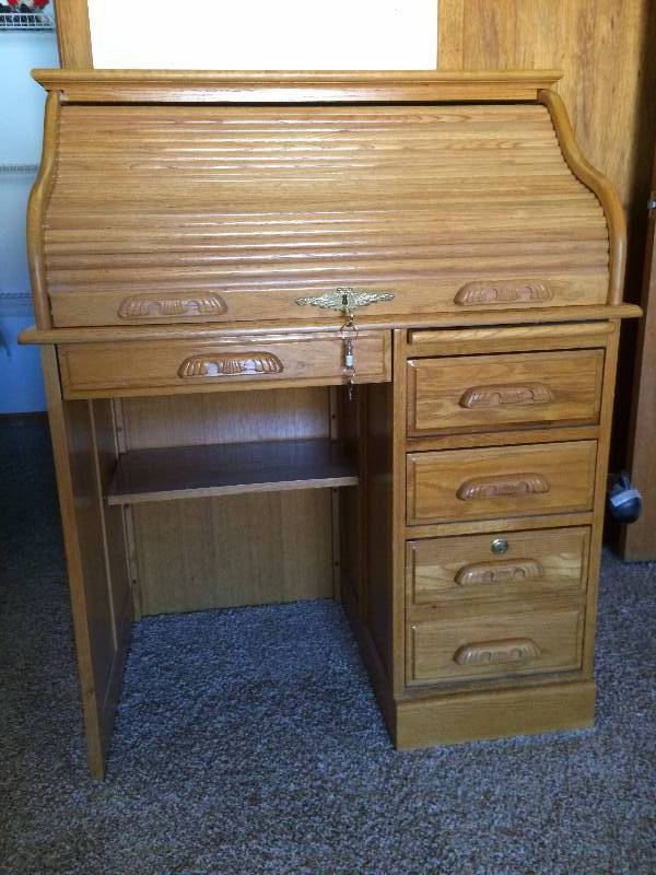 lot 222 image: Beautiful Oak Carved Wood Handles Roll Top Locking Desk With Keys -36x24x45 - Felt Lined Drawers - Slide Out Work Board Extension - Like New Condition