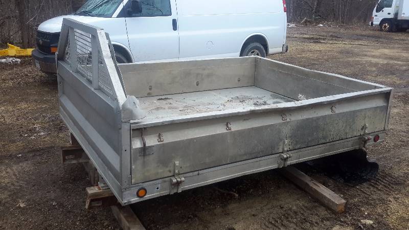 lot A5 image: 8 Aluminum Dump Body - fold down sides w Hoist & Pump