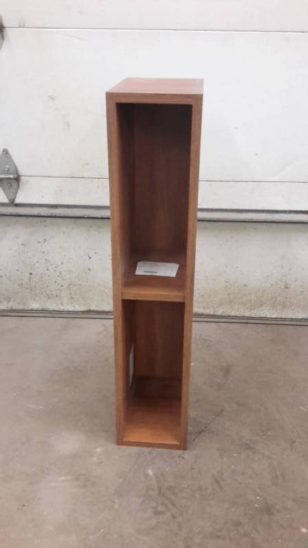 lot 20 image: Cabinet