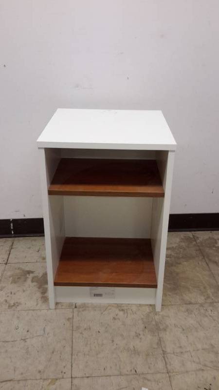 lot 26 image: Cabinet
