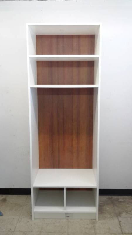 lot 40 image: Closet cabinet