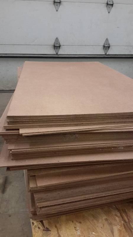 lot 85 image: 100 pc 23 12x 48 Eucaboard