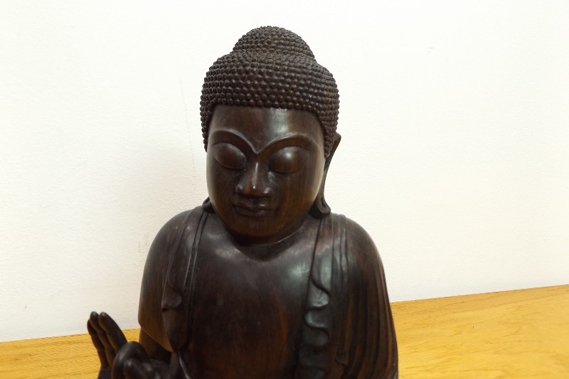 lot 5 image: Heavy 12 Wood Carved Buddha