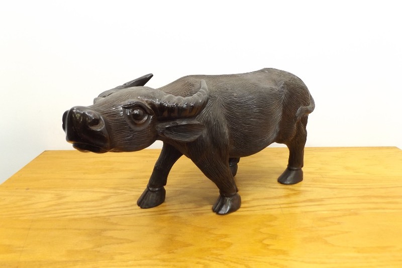 lot 14 image: Large Carved Wood Bull Ox Statue