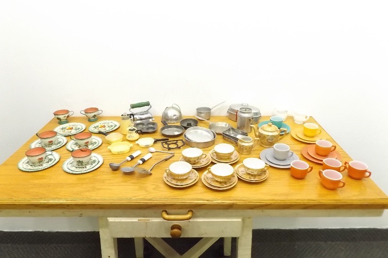 lot 42 image: Lot of Vintage Play Tea, Kitchen, etc. Sets
