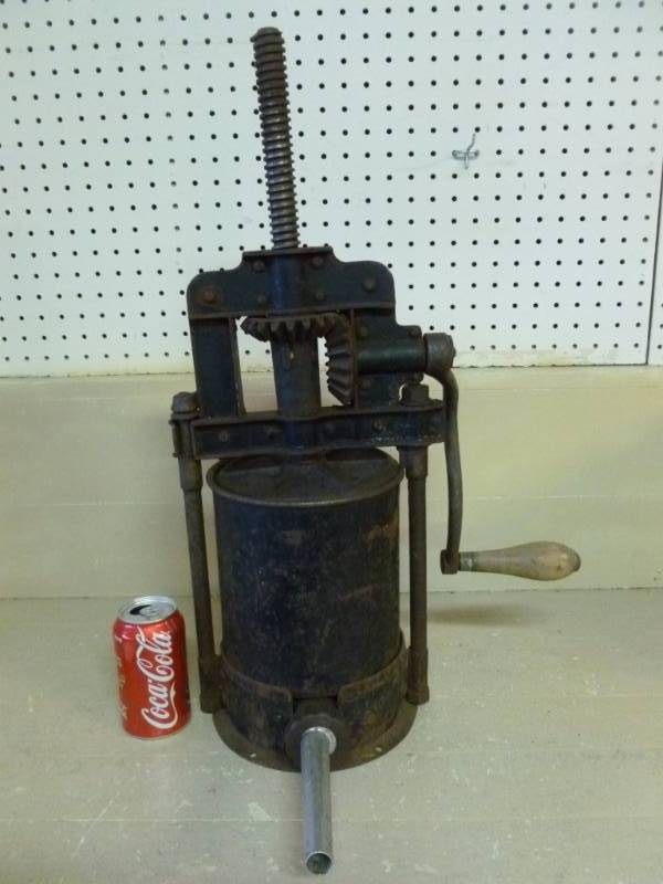 lot 5 image: Antique Sausage Stuffer