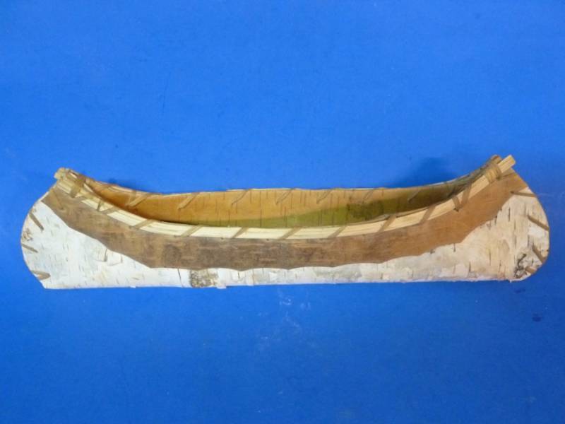 lot 11 image: Decorative