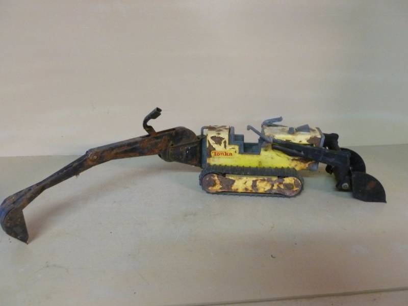 lot 14 image: Vintage Tonka