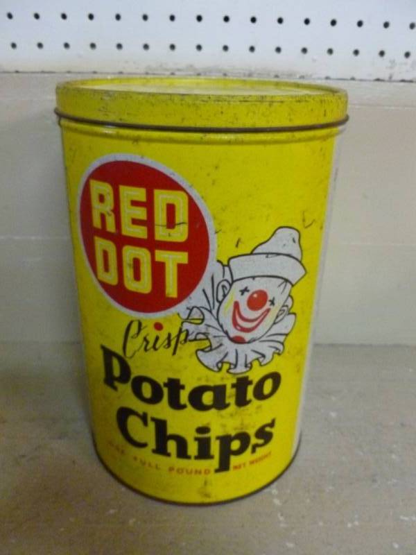 lot 64 image: Vintage Metal Container