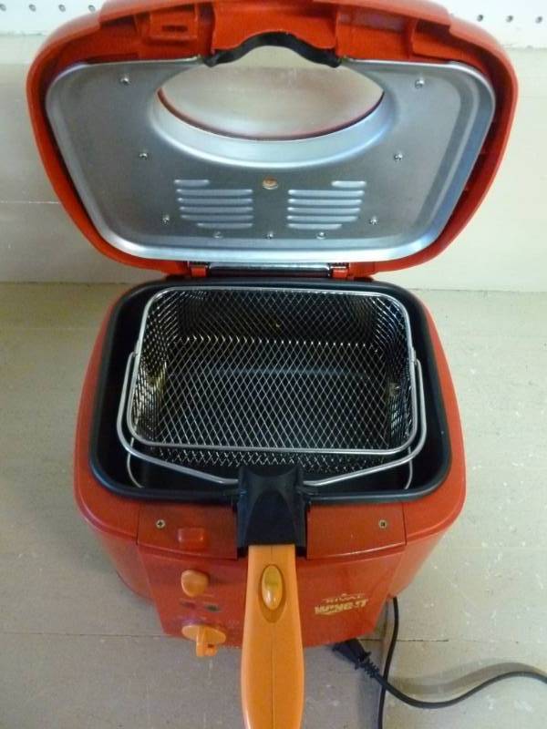 lot 98 image: Deep Fryer