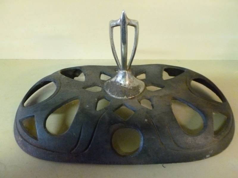 lot 122 image: Vintage