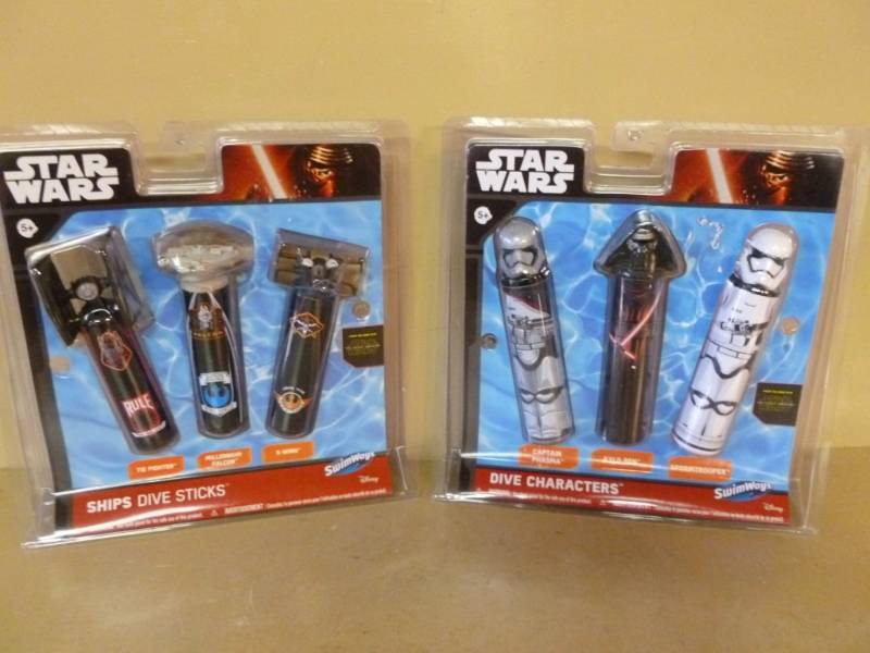 lot 129 image: Star Wars Toys