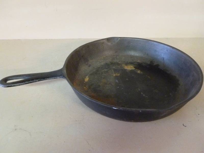 lot 145 image: Cast Iron Pan