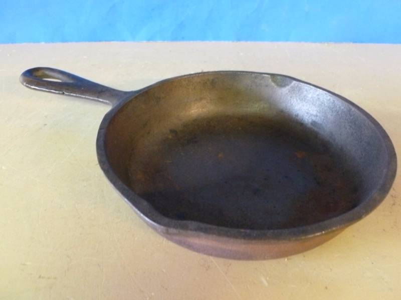 lot 156 image: Cast Iron Pan