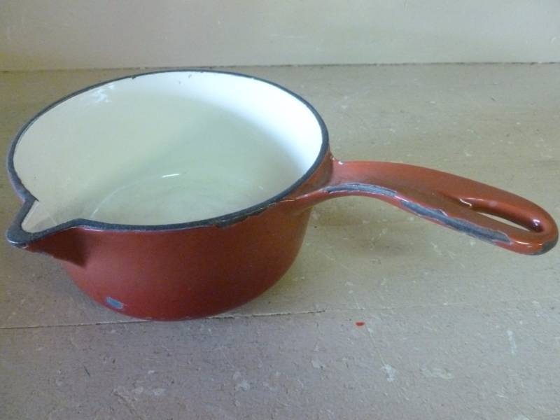 lot 204 image: Cast Iron Pan