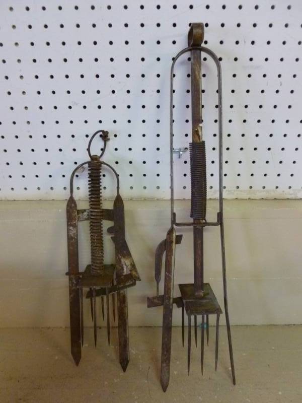 lot 231 image: Vintage Traps