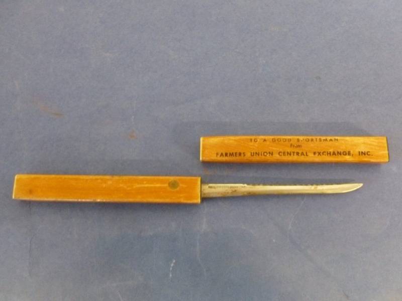 lot 232 image: Vintage Knife