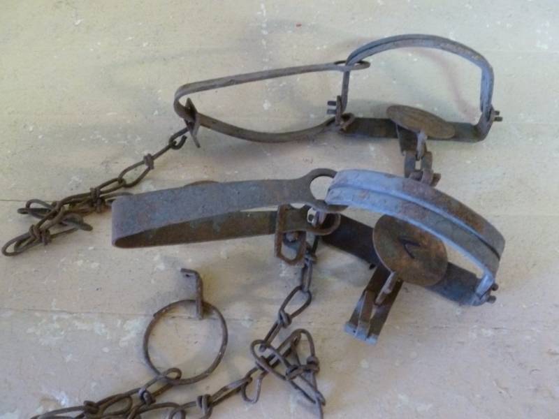 lot 240 image: Vintage Traps