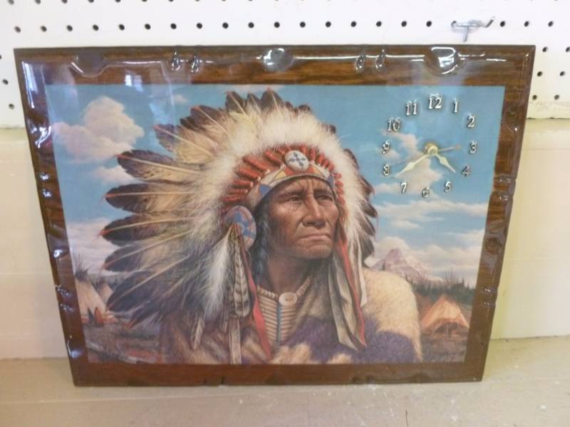 lot 268 image: Clock