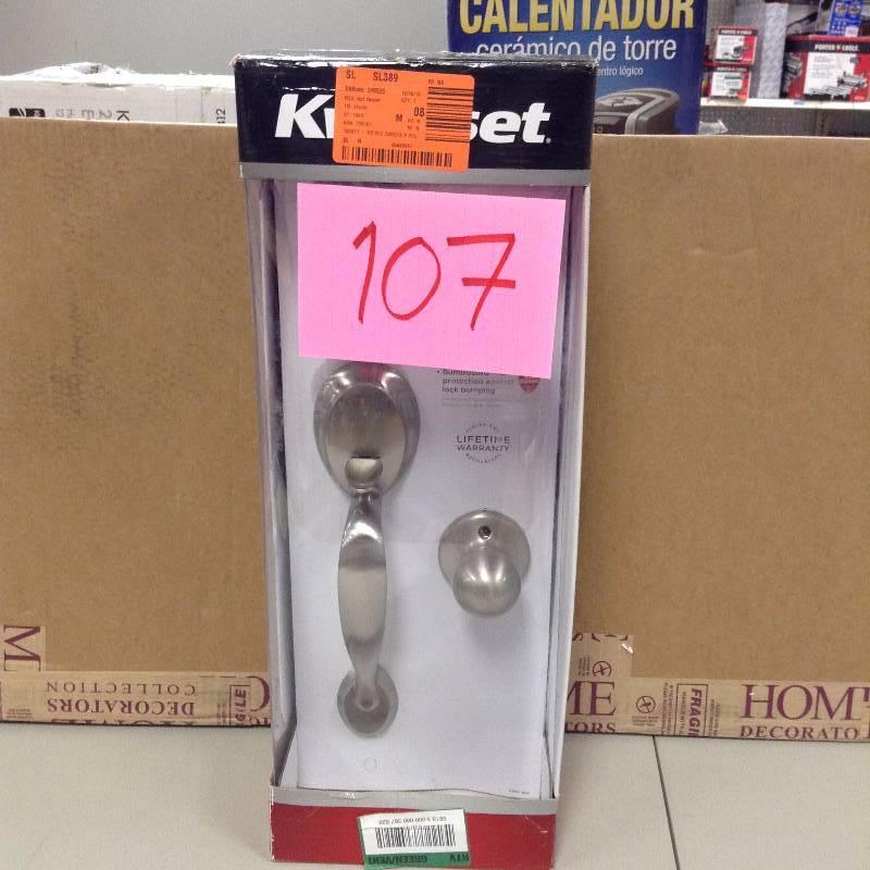 lot 107 image: Kwikset 687DAXP15SMTCP Dakota Satin Nickel Dakota Entrance Handleset never used