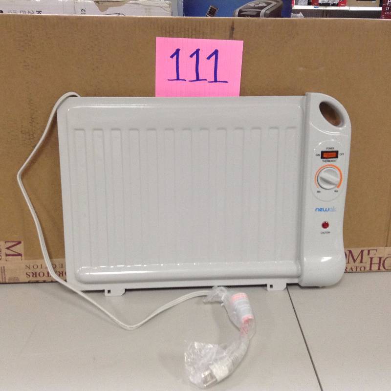 lot 111 image: Oil Filled Personal Heater never sed
