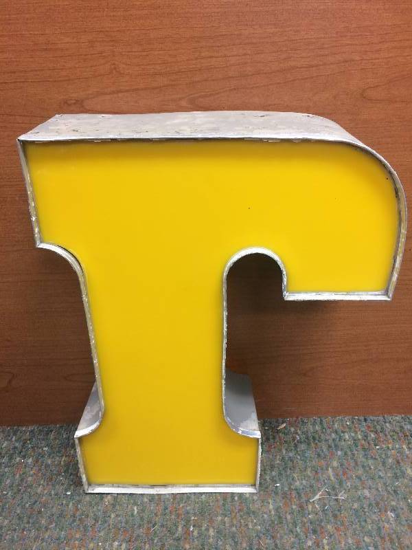 Yellow Letter R